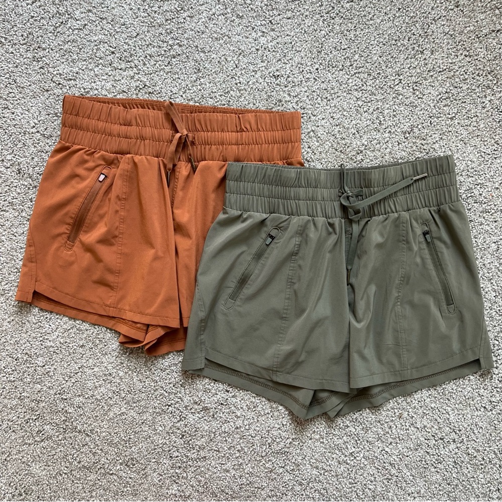 Xs all in Motion moisture wicking woven shorts